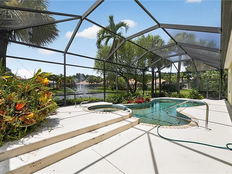 2317 Island Cove Cir — Photo 35