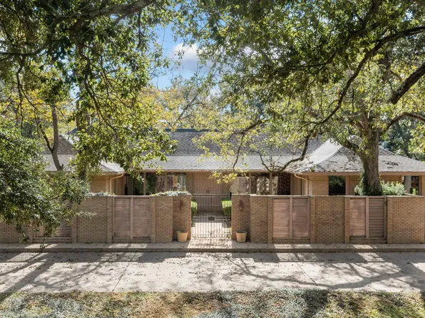 909 E Mimosa Ln, Crockett, TX 75835