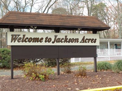 3 Lisa Lane S, Jackson, NJ, 08527