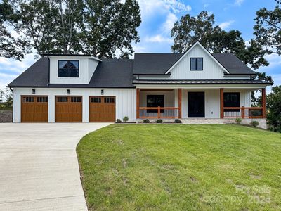 372 Mavrick Dr, Mills River, NC, 28759