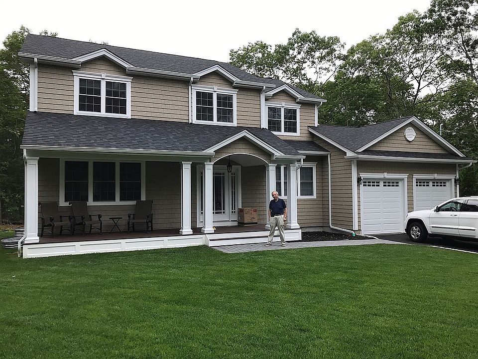 1st image of 4 Baycrest Ave