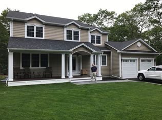 4 Baycrest Ave, East Quogue, NY 11942