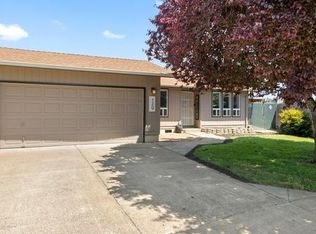 529 35th St, Springfield, OR 97478