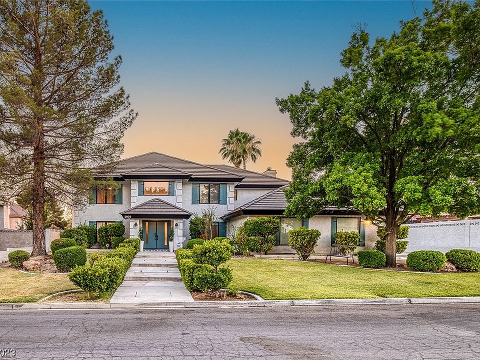 1st image of 2803 La Mesa Dr
