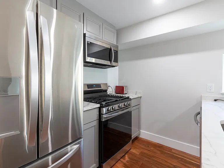 45 Bates St NW #2 — Photo 5