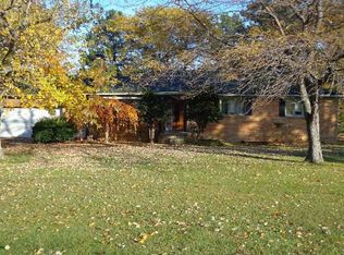 5651 Pickle Rd, Oregon, OH 43616