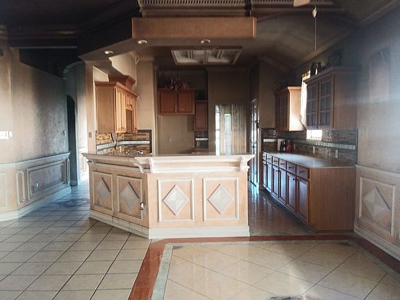 3rd image of 2945 Hastings Dr