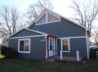 1770 School Rd, Rochester Hills, MI 48307