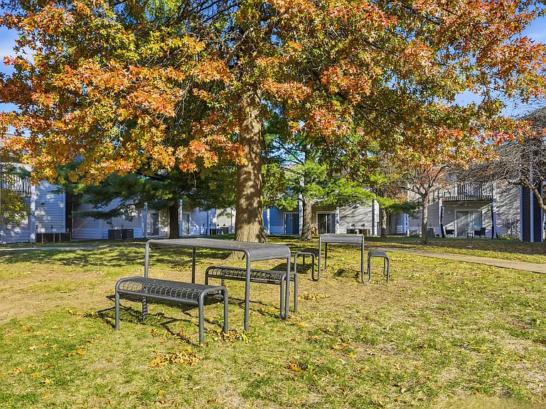 Keokuk Street Apartments — Photo 35