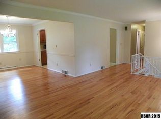 1017 Oakdale Dr, Findlay, OH 45840