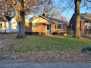 1513 Oak St, Highland, IL 62249