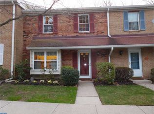 12 Oleander Ct, Lawrenceville, NJ 08648