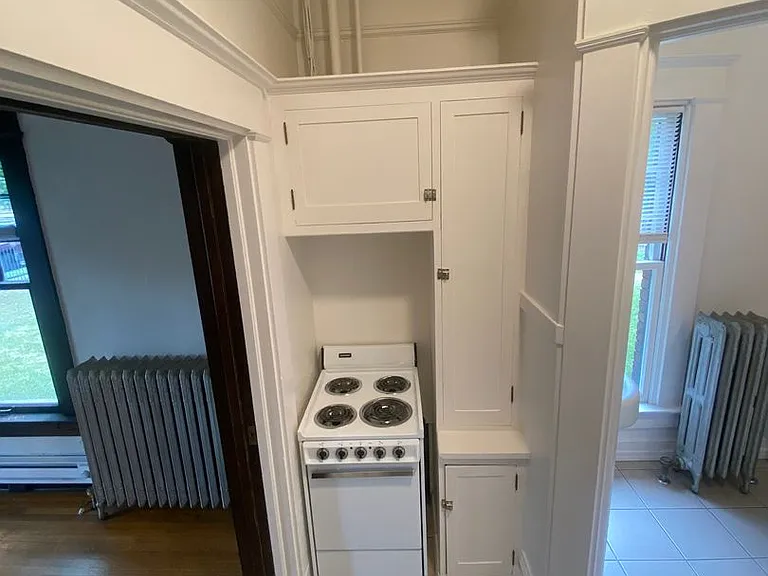 Jefferson Apartments — Photo 22