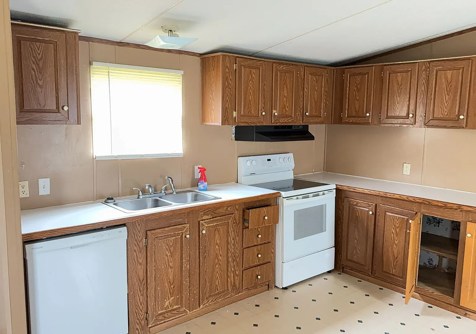 2610 Bailey Rd. — Photo 4
