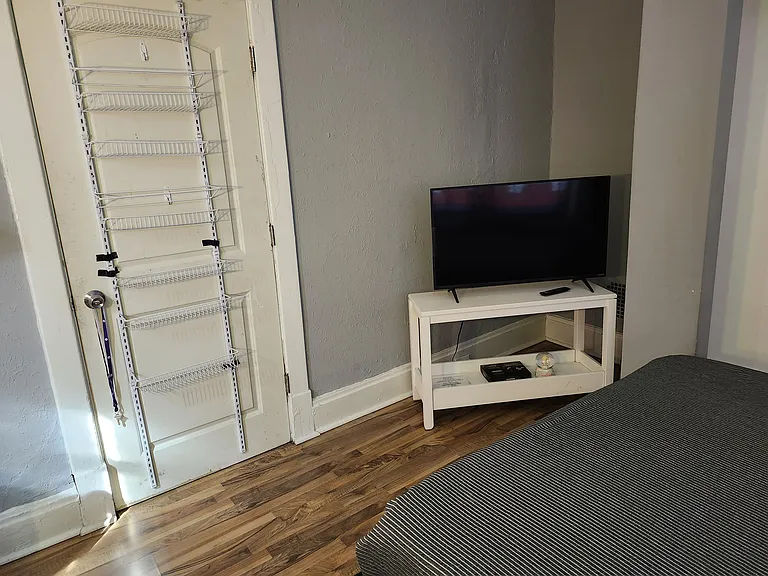 6526 Etzel Ave — Photo 7