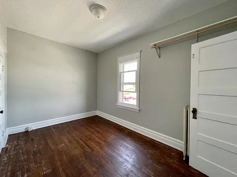 601 Belknap St — Photo 5
