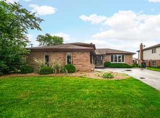 19221 Grant St, Lansing, IL 60438