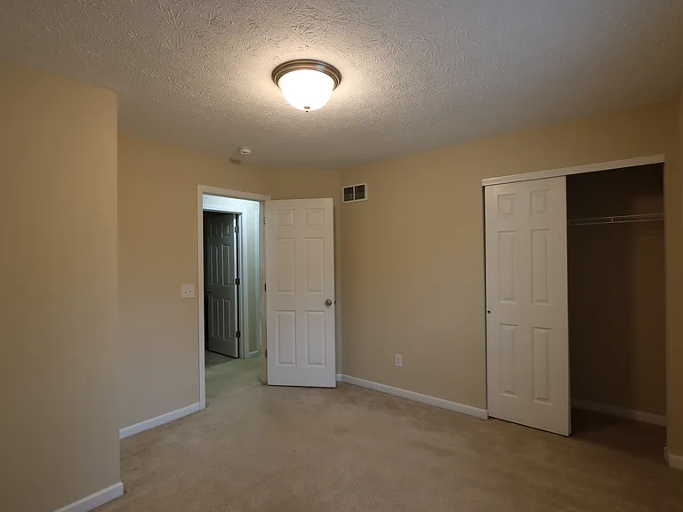 218 Sunset Rd — Photo 8
