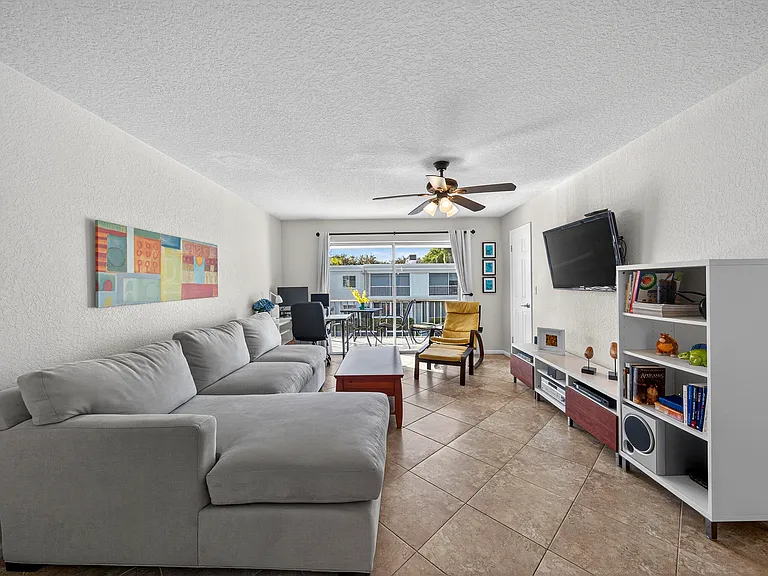 6457 Bay Club Dr #4 — Photo 14