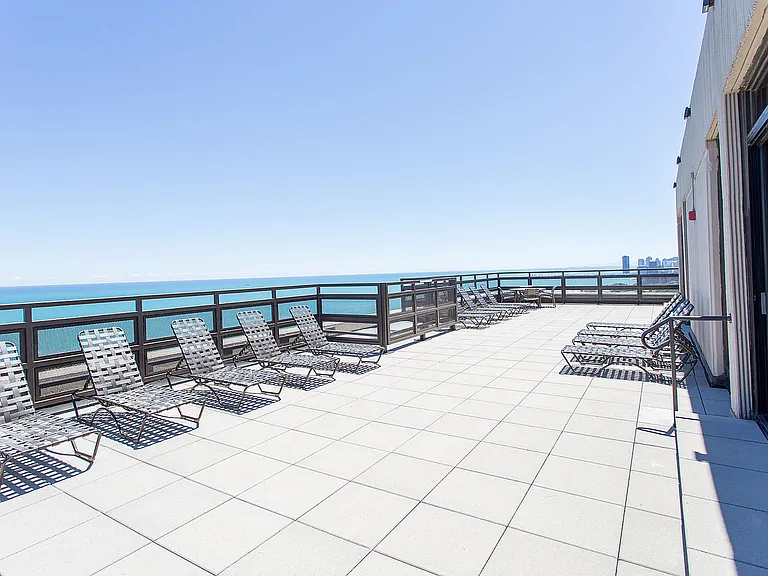 2650 N Lakeview Ave #2801 — Photo 25