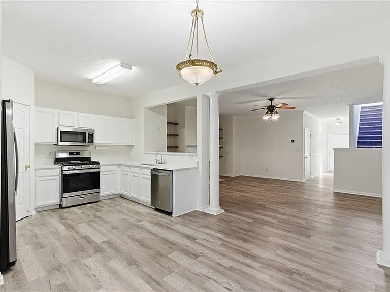 2913 Greyhawk Ln — Photo 21