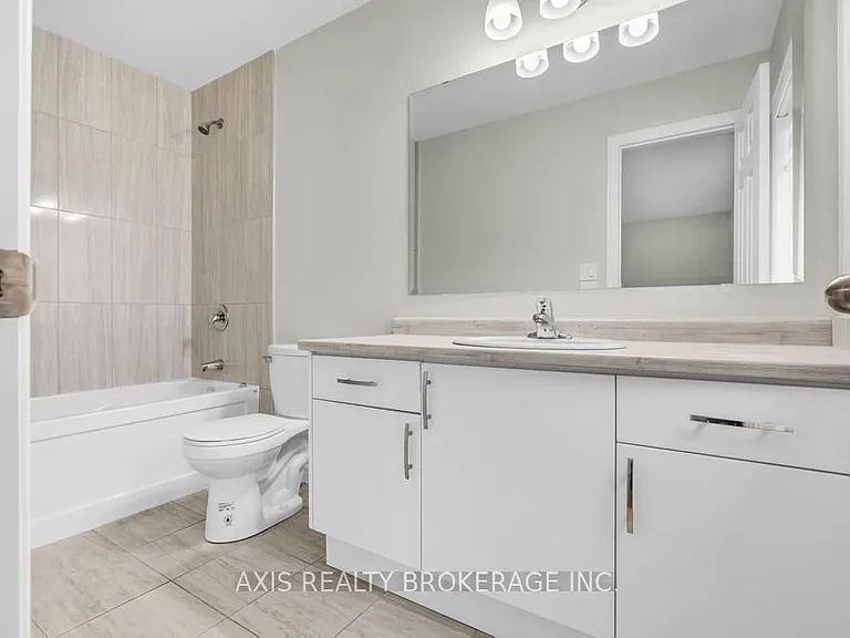 2978 Turner Cres — Photo 28