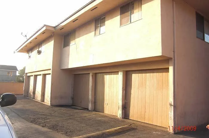 2 bed, 950 sqft, $2,295 — Photo 3