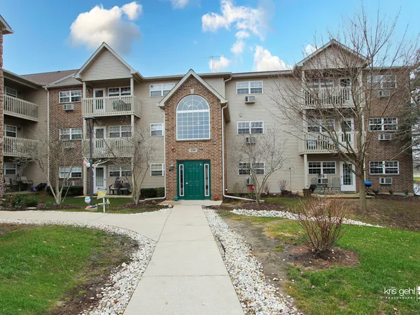 350 Cunat Blvd APT 2C, Richmond, IL 60071