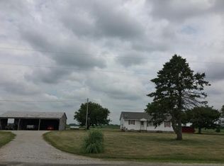 11765 E 300th Rd, West York, IL 62478
