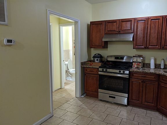 2nd image of 826 Newark Ave Floor 2