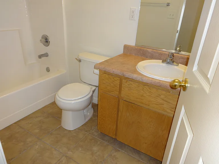 2510 Allen St — Photo 12