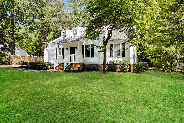 3 bed, 2.0 bath, 1264 sqft, $1,825 — Photo 3