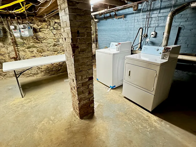 33-34 Adamson St #1 — Photo 13