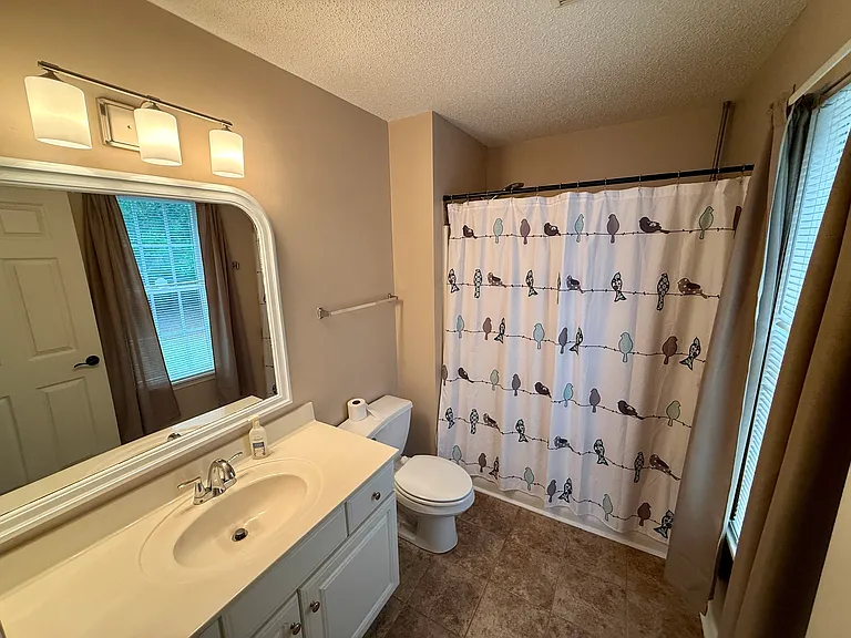 405 Whispering Ln — Photo 13