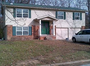 10 Creekwood Dr, Saint Peters, MO 63376