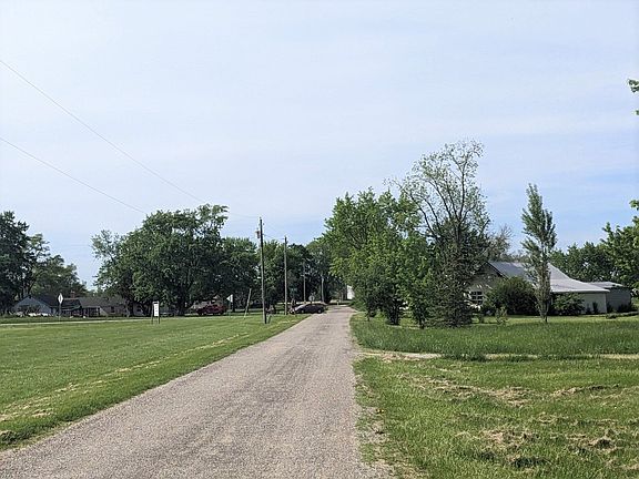 4th image of 11400 N County Road 600 E