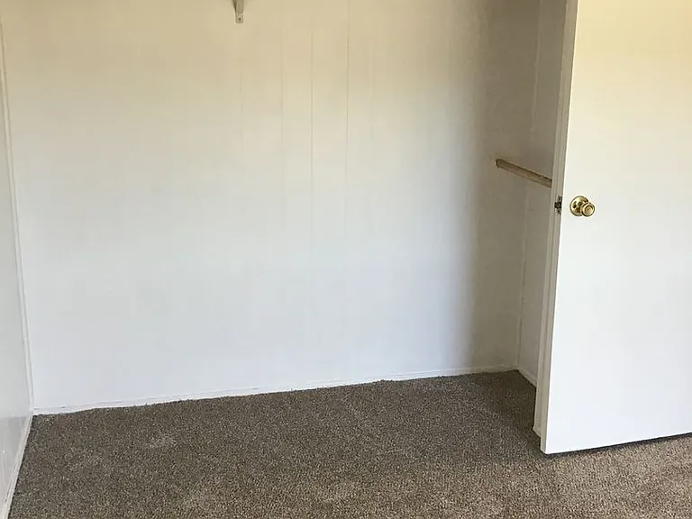 Highland Drive — Photo 12