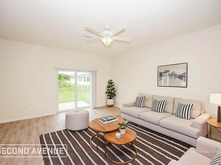 2334 Irondale Rd — Photo 2