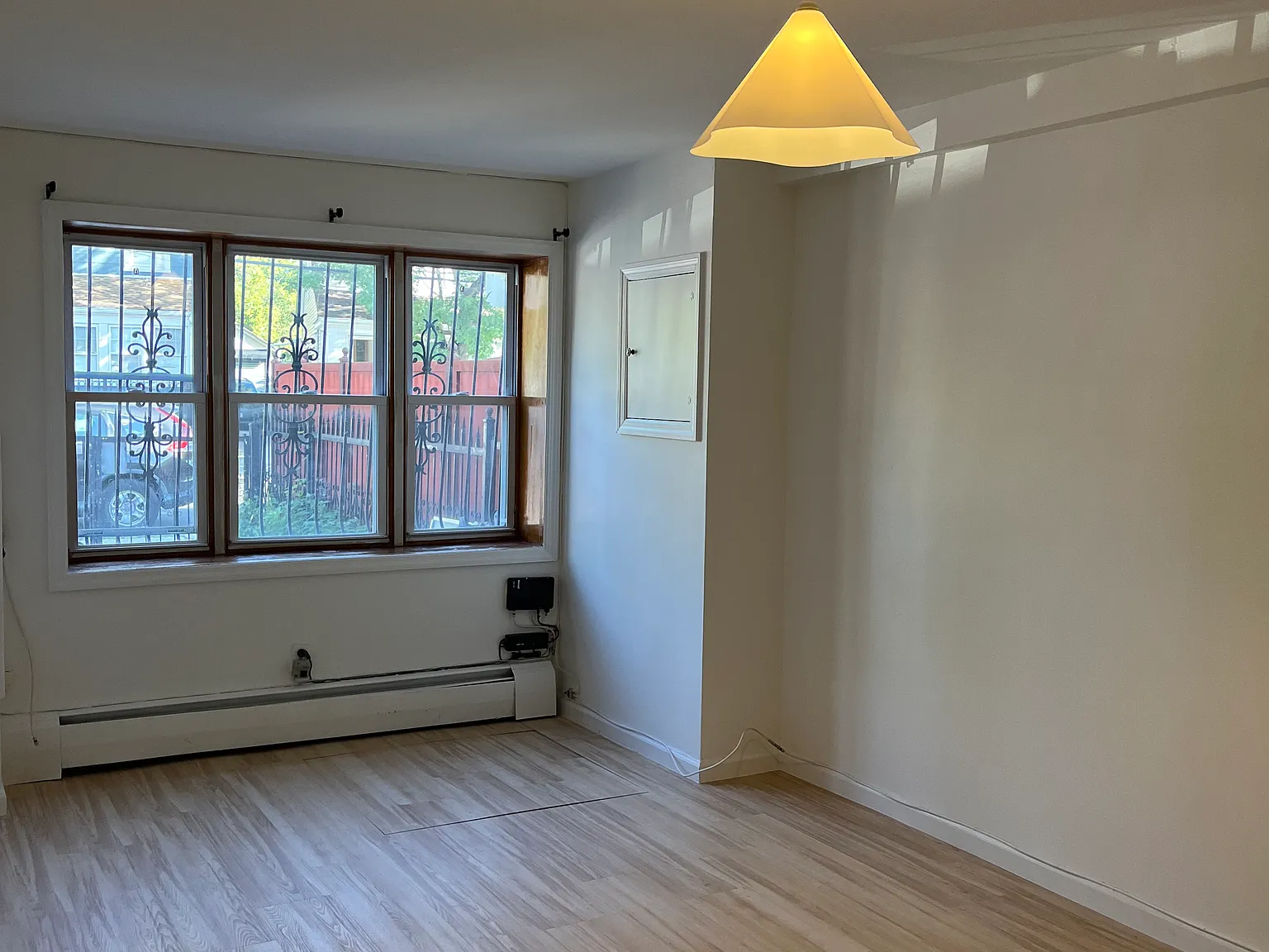 2 bed, $3,000 — Photo 1