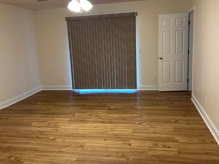 5541 Bay Blvd #550 — Photo 4