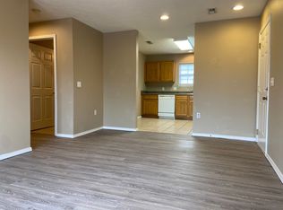 172 Humanity Ln UNIT D, Branson, MO 65616