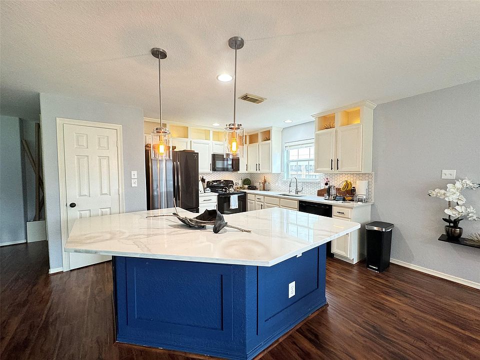 1st image of 11927 W Vita Cir