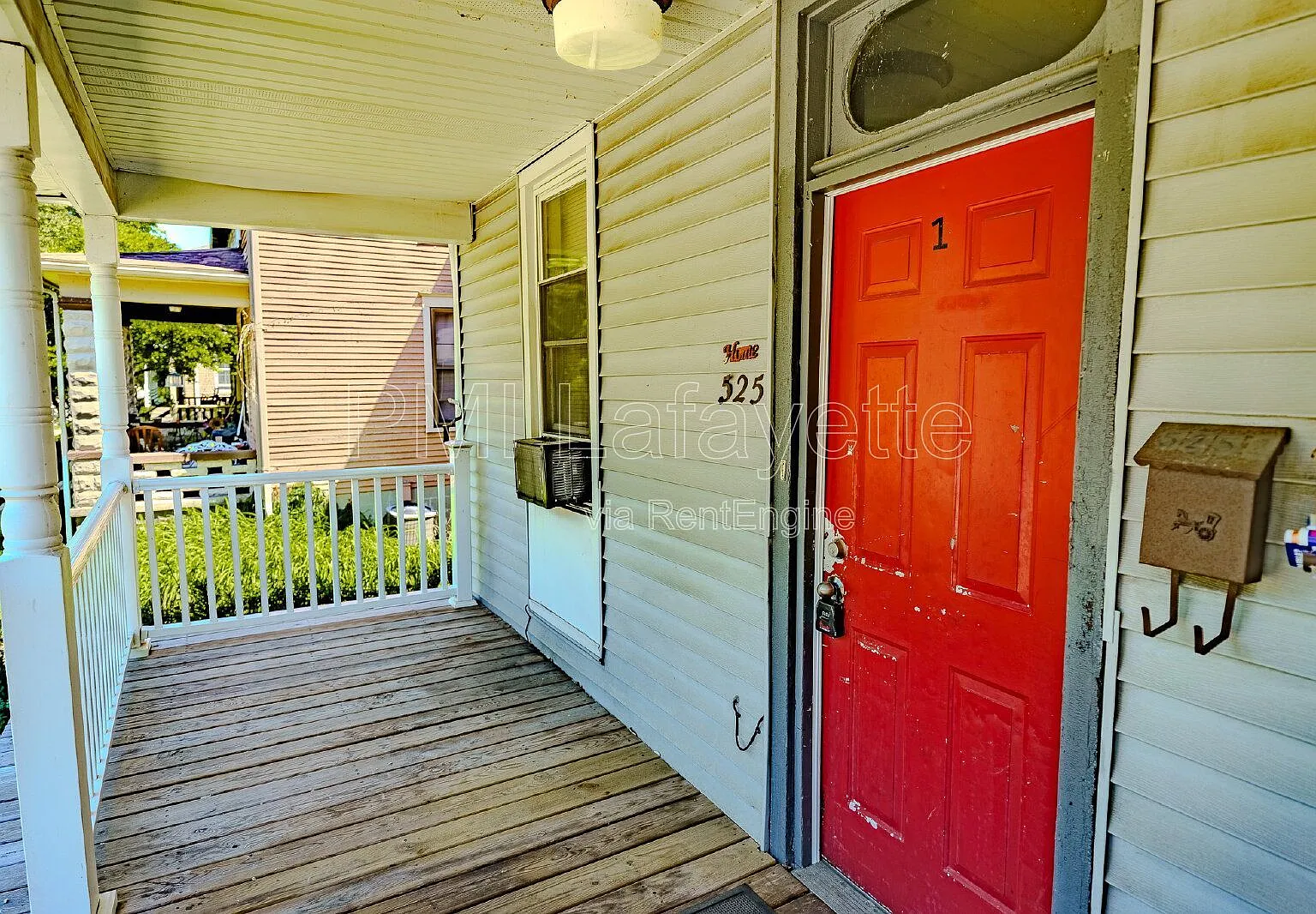 1 bed, 1.0 bath, 450 sqft, $725 — Photo 2