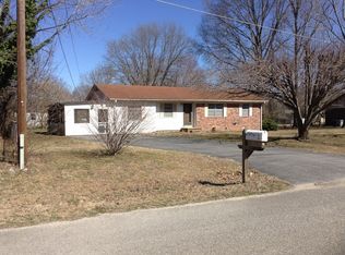 9 Shorepoint Rd, Oakfield, TN 38362