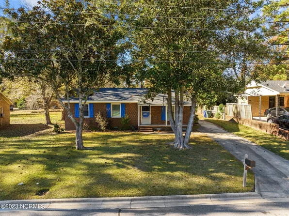 2712 Shawnee Place, Greenville, NC 27834