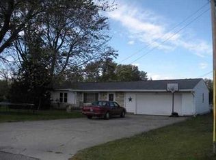 830 W Niblack Rd, Vincennes, IN 47591