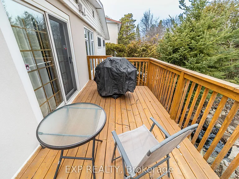 21 Southview Cres — Photo 29