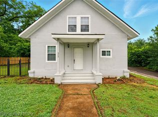 925 Cedar St, Van Buren, AR 72956