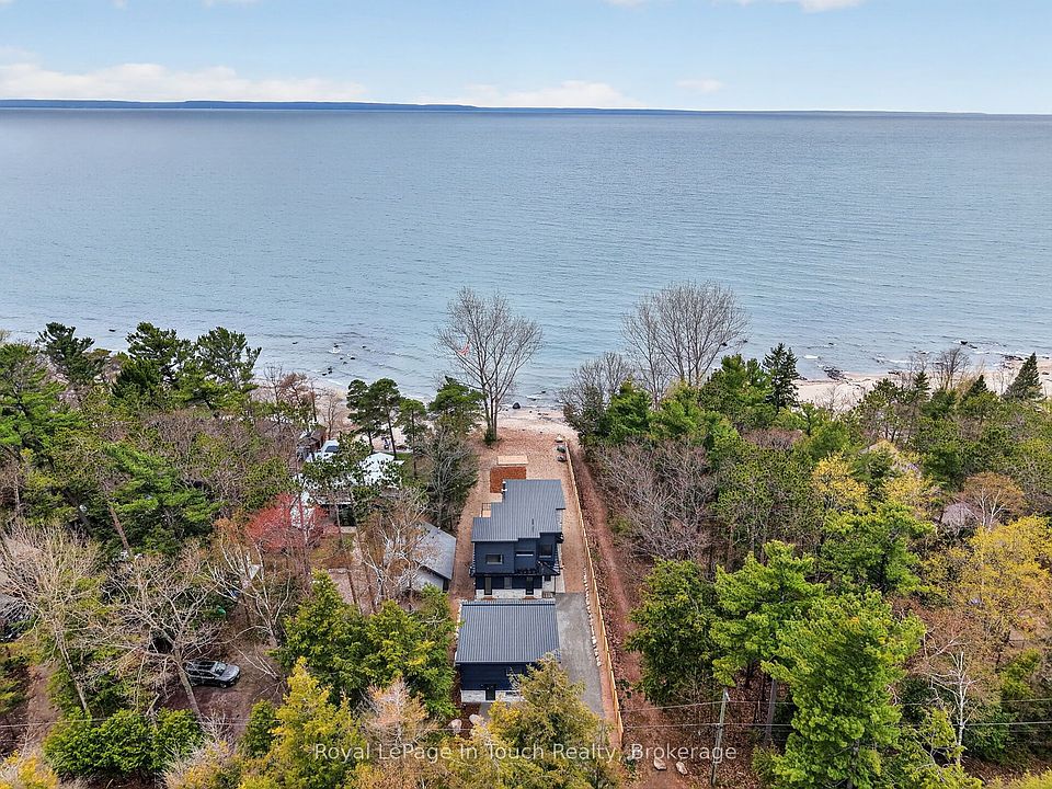 1st image of 160 Tiny Beaches Rd N