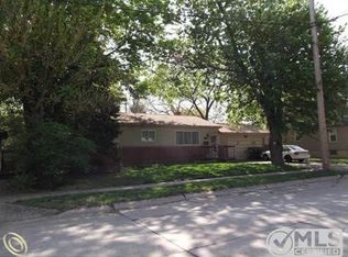 5629 Newberry St, Wayne, MI 48184